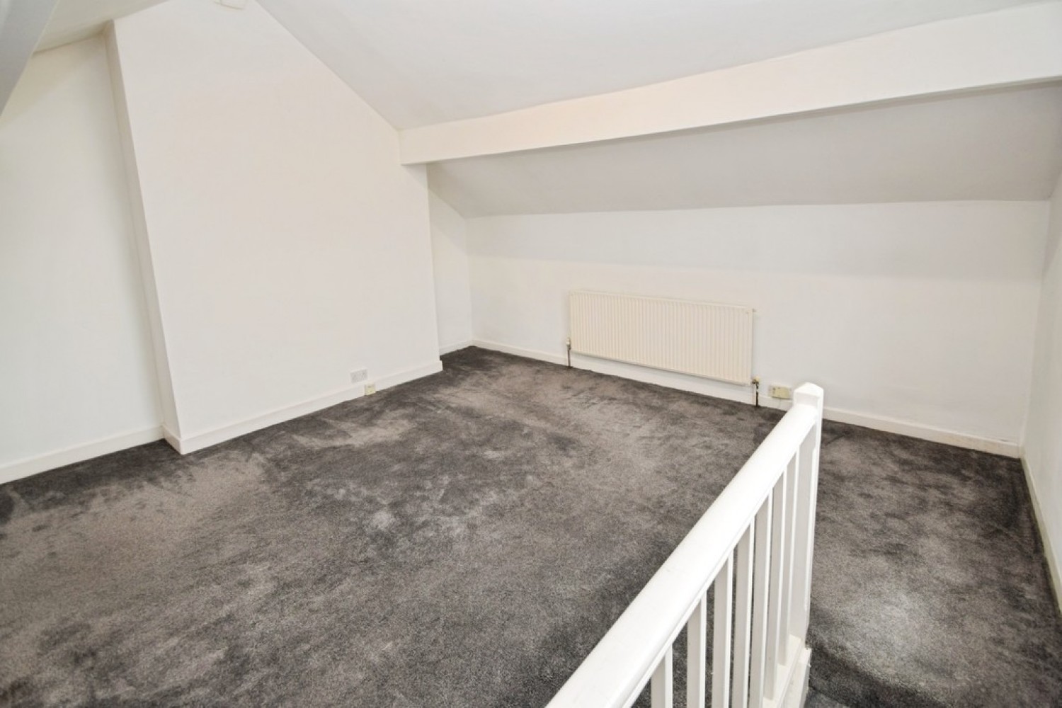 2 bedroom House for Sale Keighley, Bradford, West Yorkshire