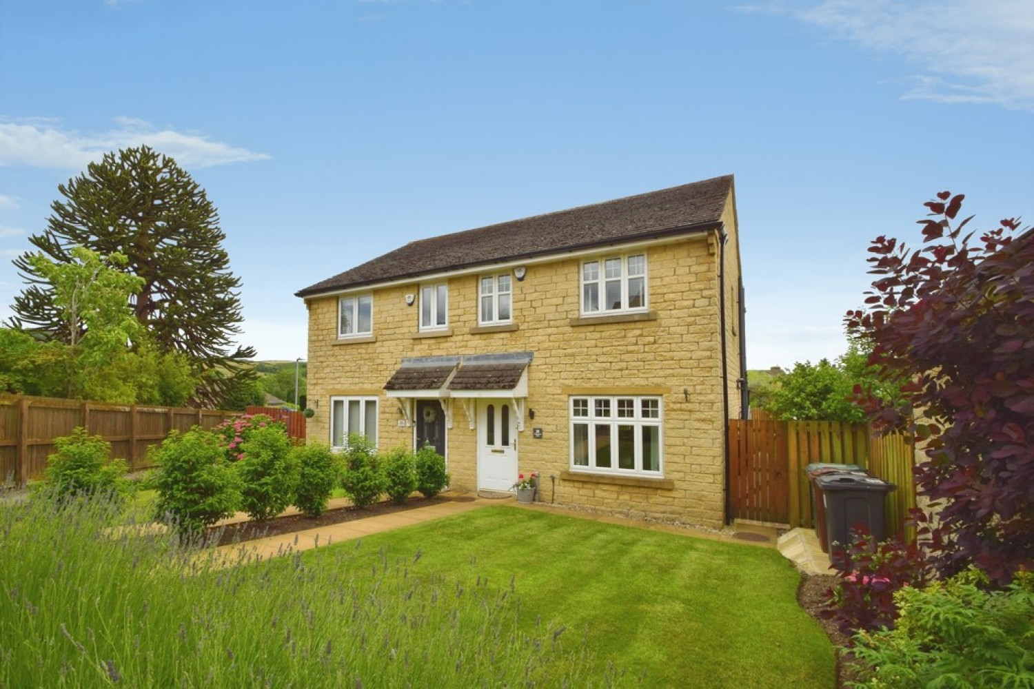 3 bedroom House for Sale East Morton, Keighley, West Yorkshire