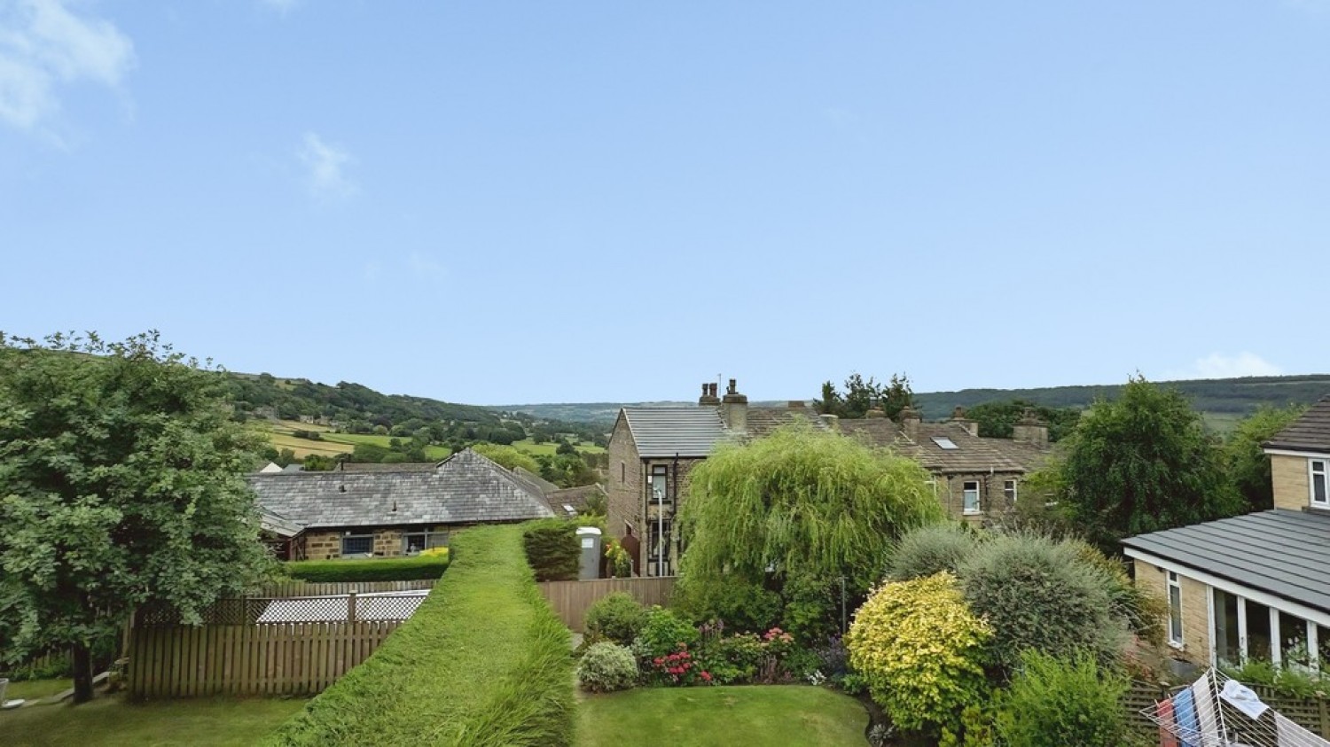 3 bedroom House for Sale East Morton, Keighley, West Yorkshire