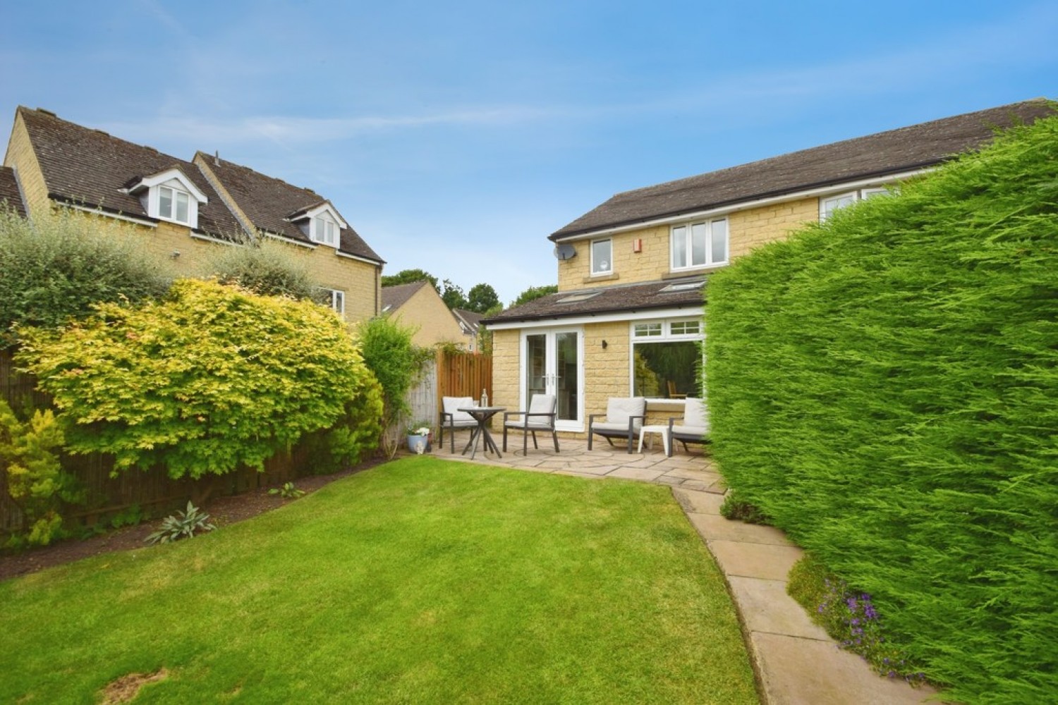3 bedroom House for Sale East Morton, Keighley, West Yorkshire
