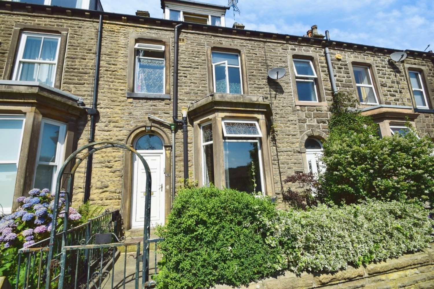 3 bedroom House for Sale Bingley, Bradford, West Yorkshire