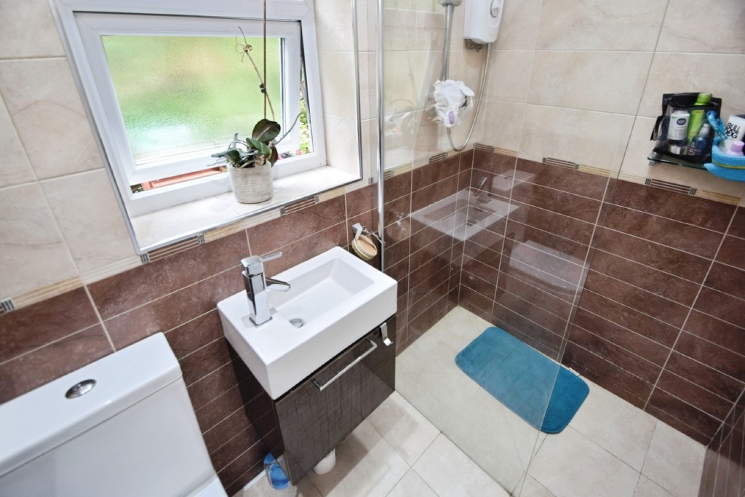 4 bedroom House for Sale Riddlesden, Keighley, West Yorkshire