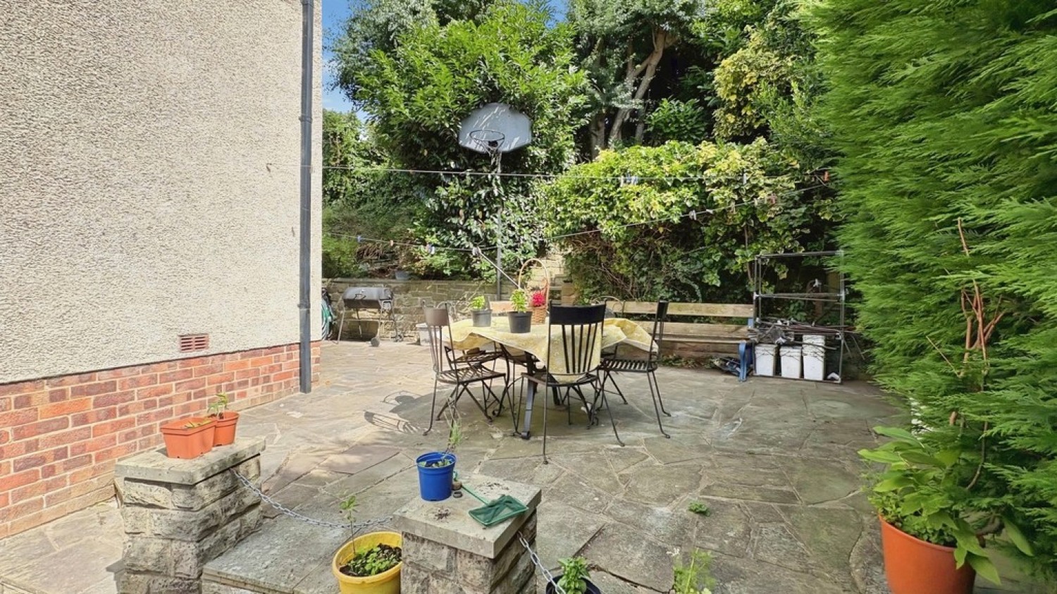 4 bedroom House for Sale Riddlesden, Keighley, West Yorkshire
