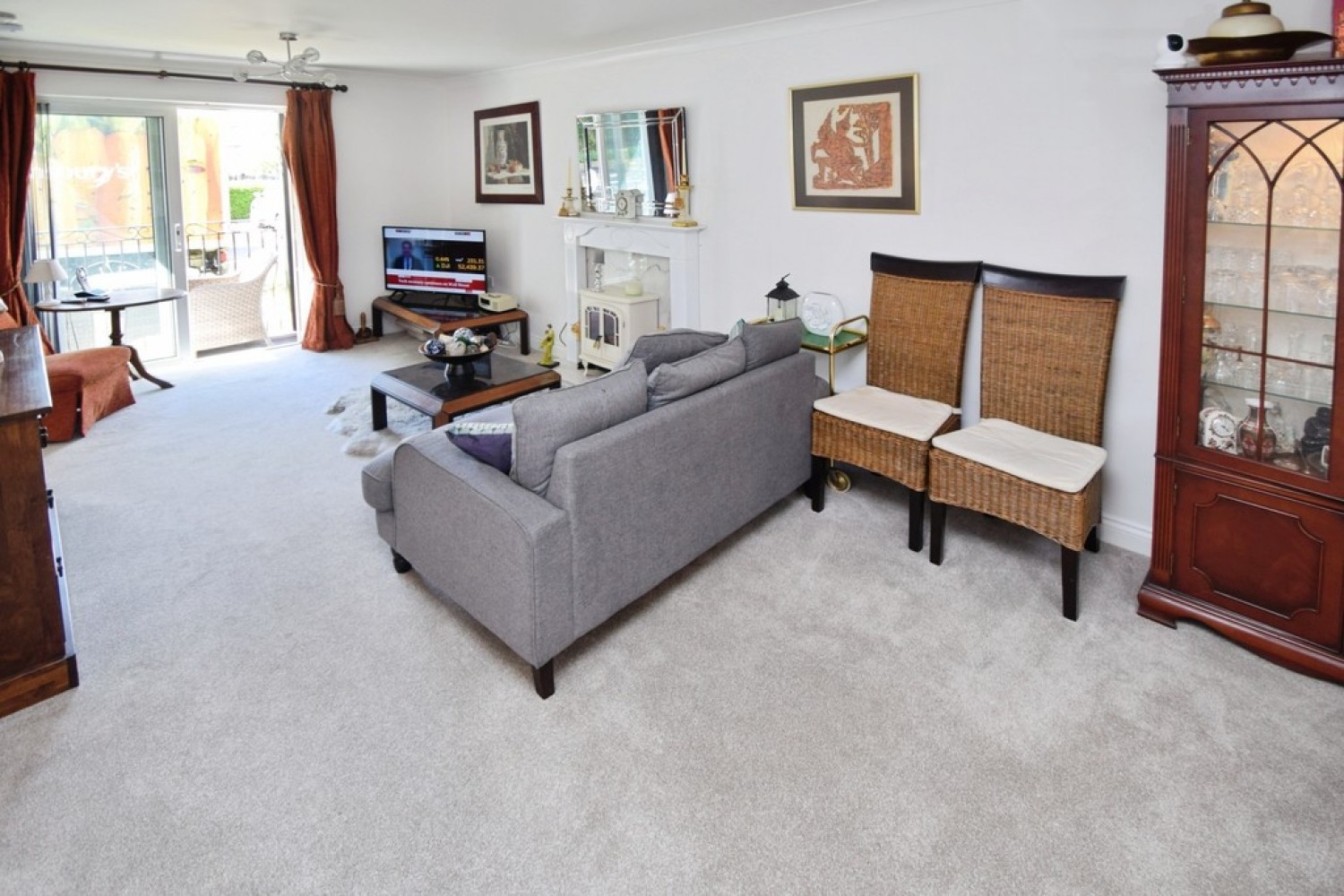 2 bedroom Flat for Sale Shipley, Bradford, West Yorkshire