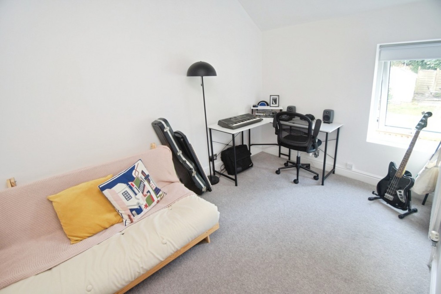 3 bedroom House for Sale Saltaire, Bradford, West Yorkshire