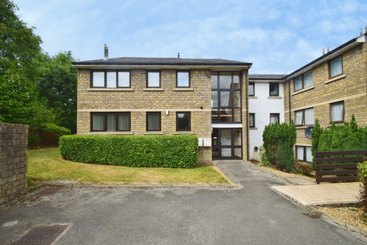 2 bedroom Flat for Sale Ashfield Road, Shipley, Bradford