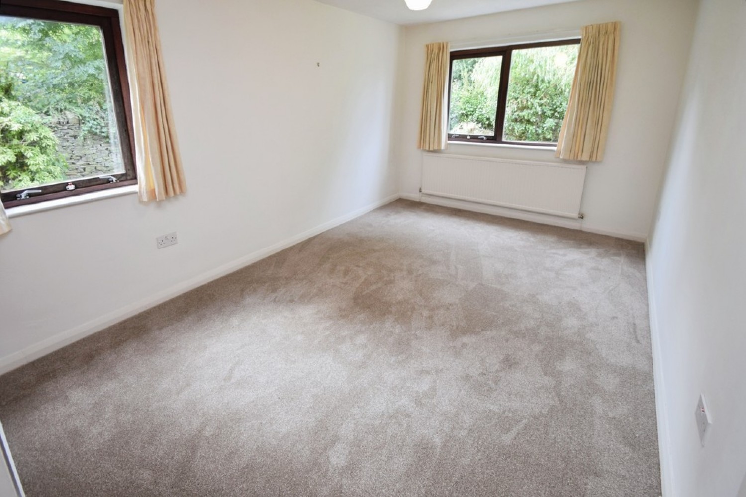 2 bedroom Flat for Sale Ashfield Road, Shipley, Bradford