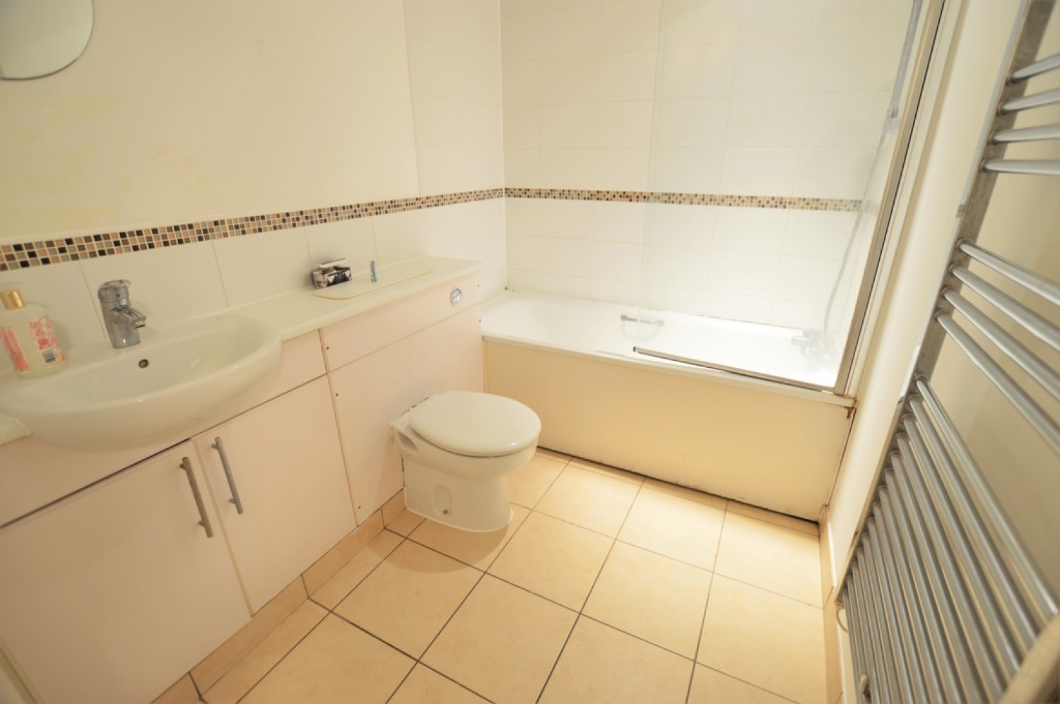 1 bedroom Flat for Letting Flat Mosaic, High Street
