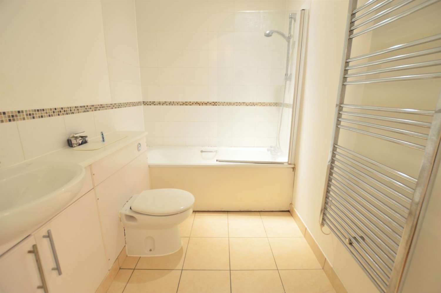 1 bedroom Flat for Letting Flat Mosaic, High Street