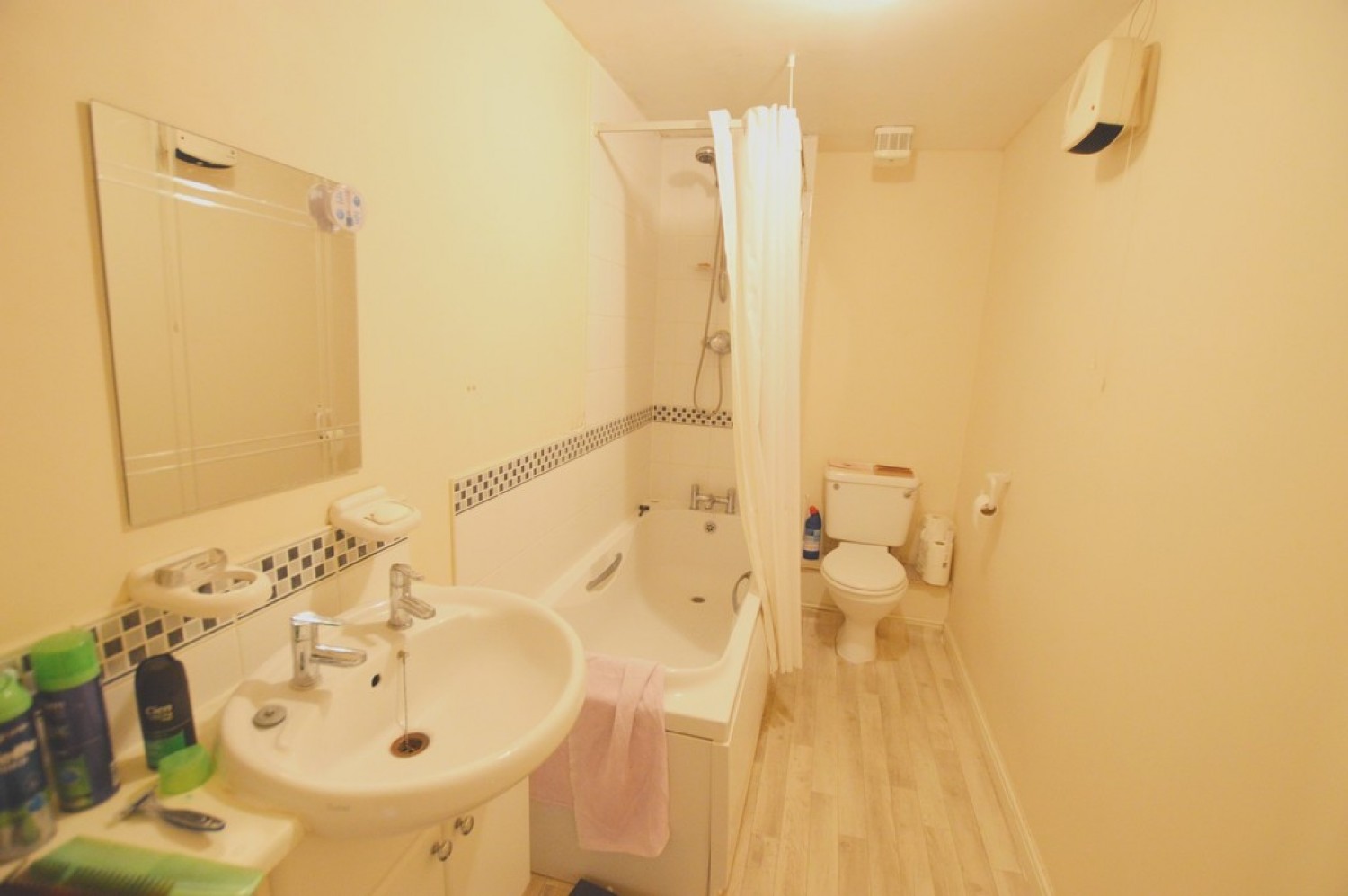 1 bedroom Flat in Noble Court, Mill Street