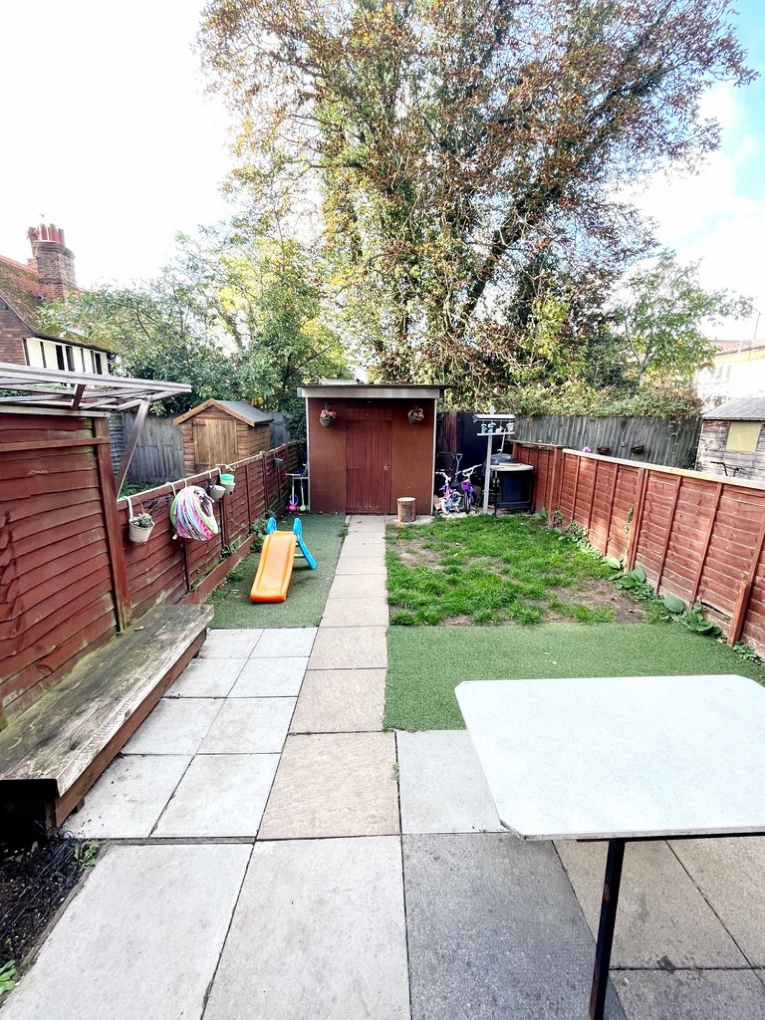 3 bedroom House for Letting Huxley Close, Wexham