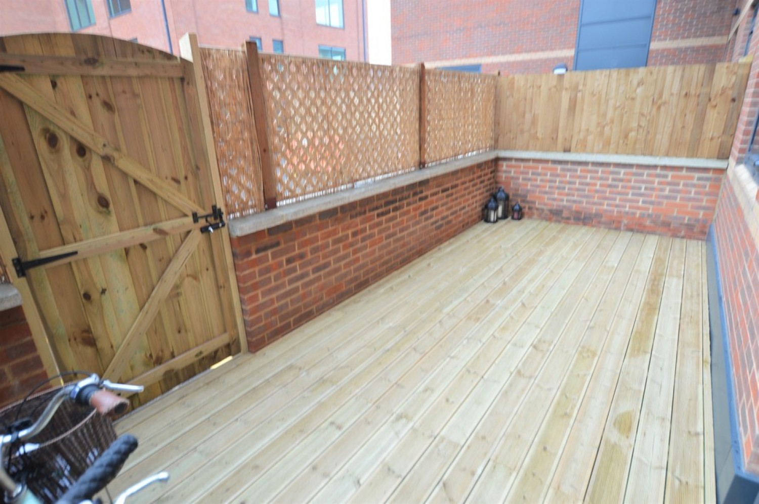 1 bedroom Flat for Letting Brickfield Court