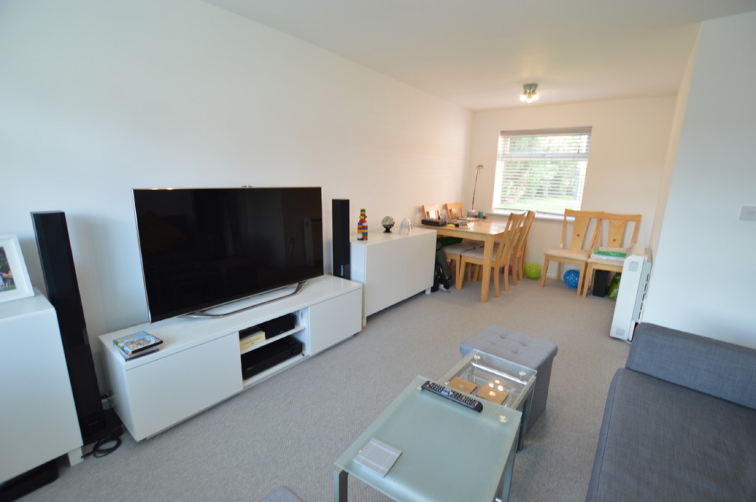 1 bedroom Flat for Letting Bath Court, Powney Road