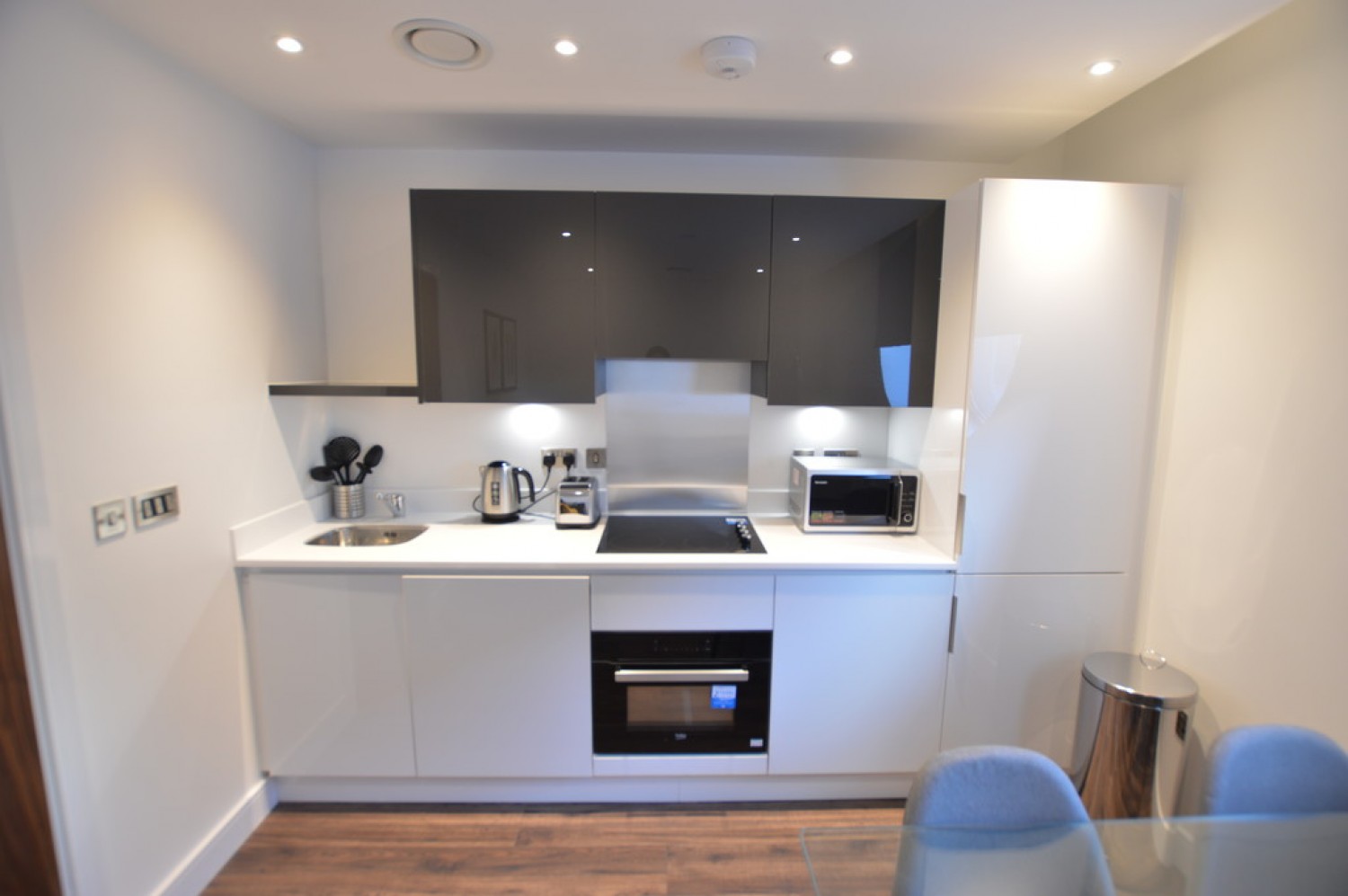 1 bedroom Flat for Letting Bath Road, Slough, Berkshire