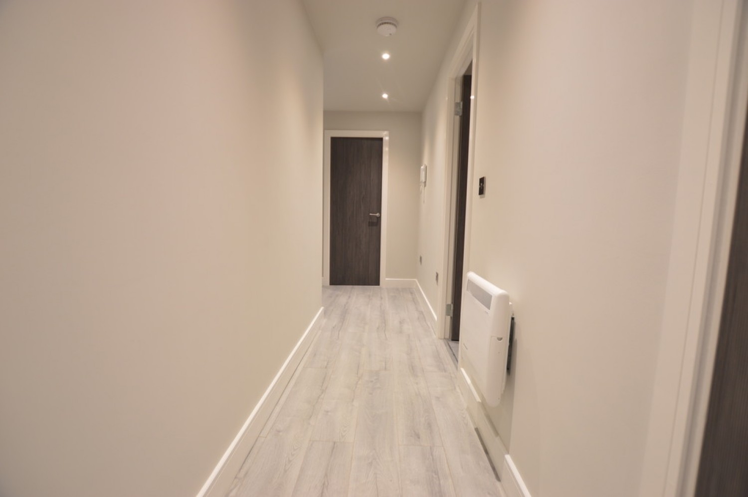 1 bedroom Flat for Letting Petersfield Avenue, Slough, Berkshire