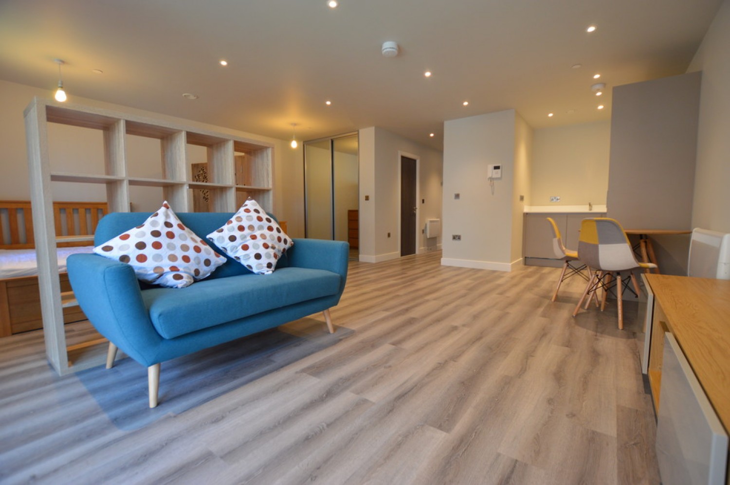 0 bedroom Flat for Letting Petersfield Avenue, Slough