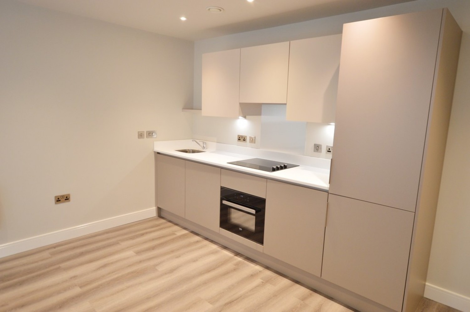 1 bedroom Flat for Letting Metal Works, Petersfield Avenue, Slough