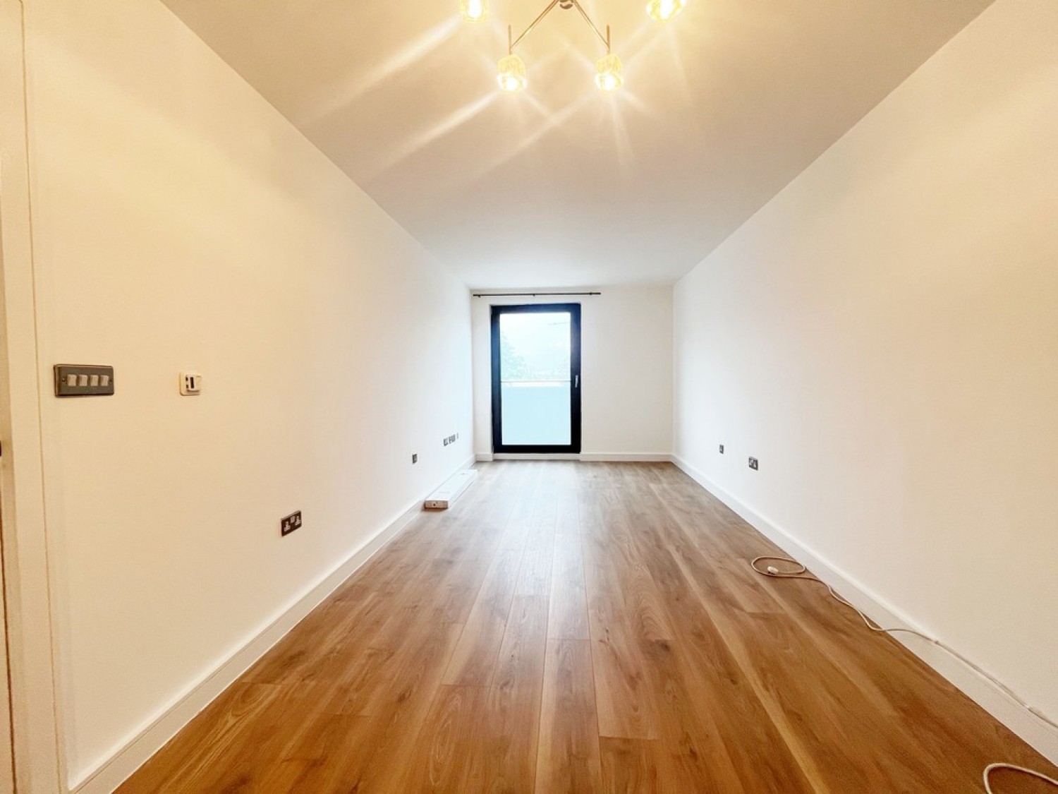 1 bedroom Flat for Letting High Street, Slough, Berkshire