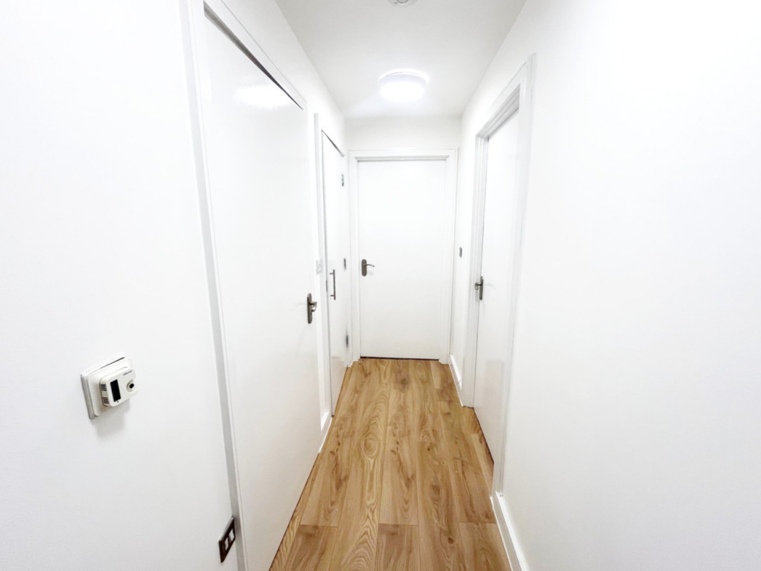 1 bedroom Flat for Letting High Street, Slough, Berkshire