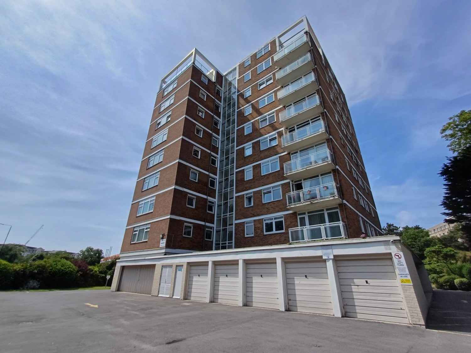 2 bedroom Flat for Letting Bath Road, Bournemouth