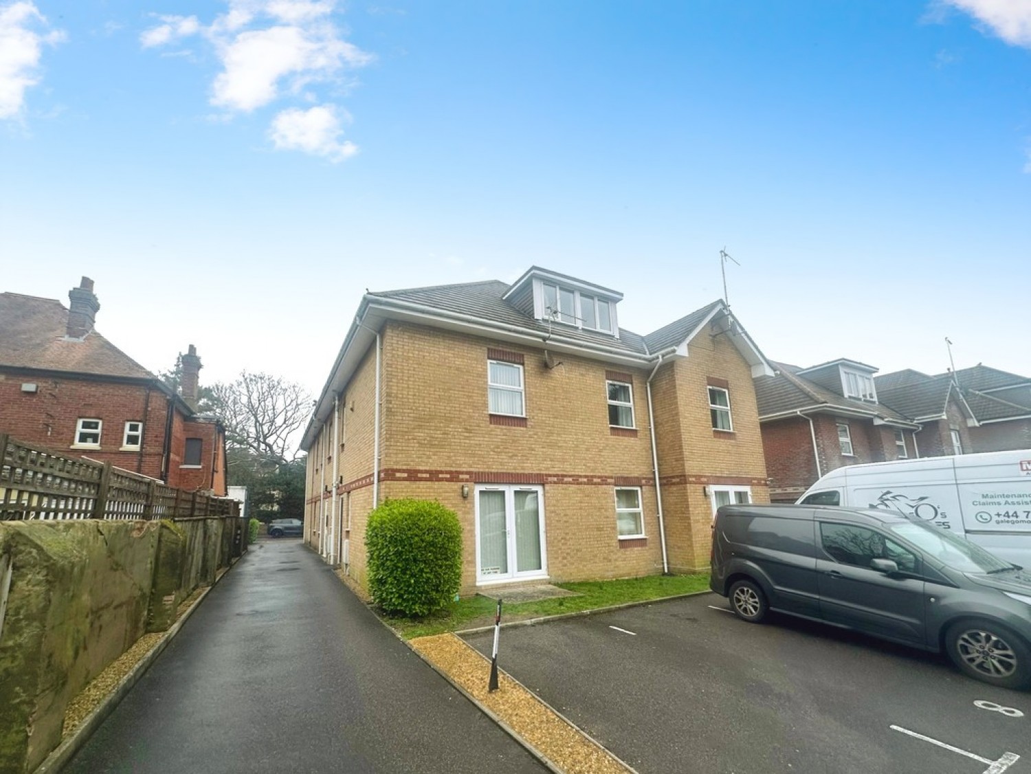 2 bedroom Flat for Letting Richmond Park Road, Bournemouth