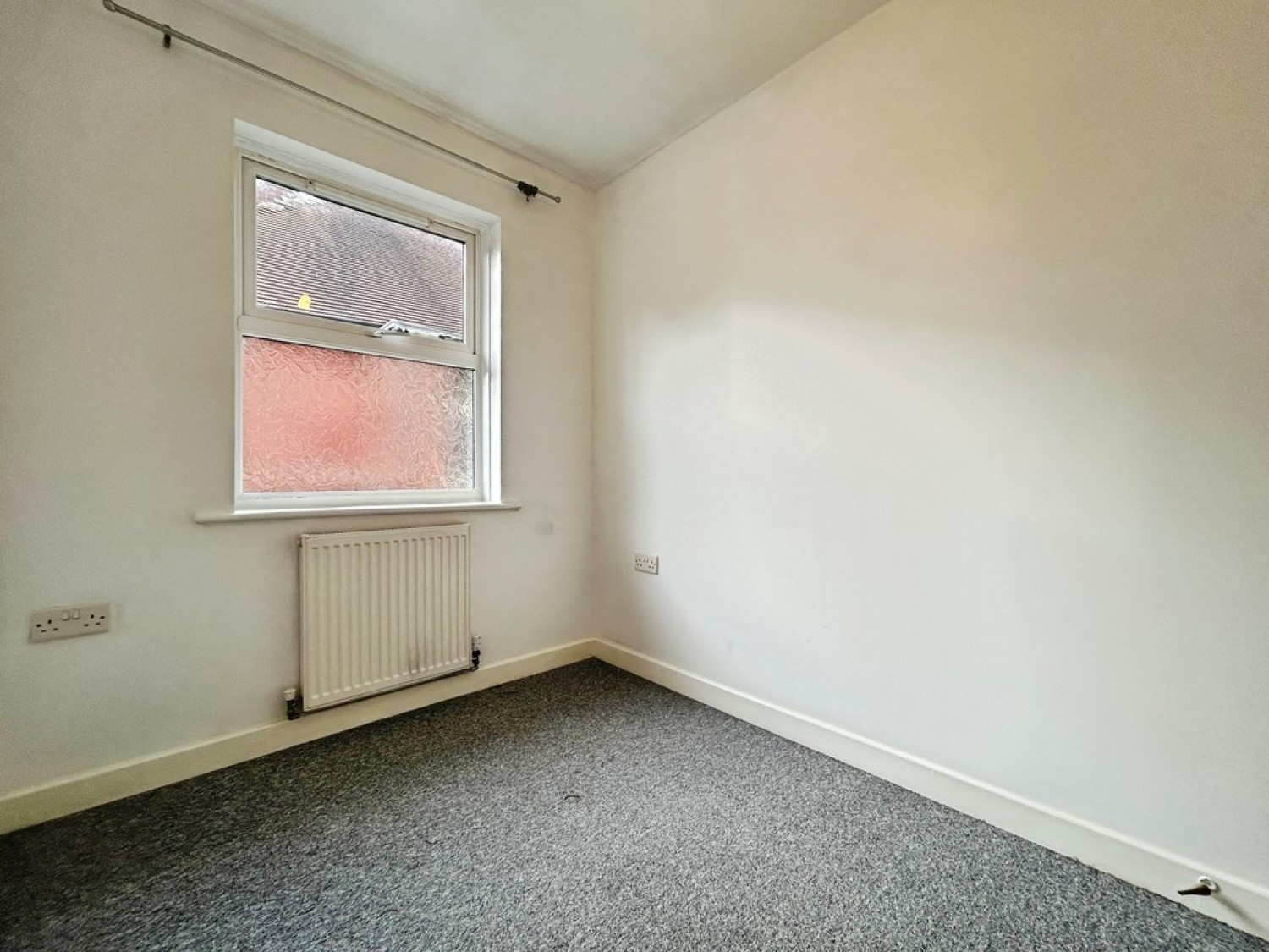 2 bedroom Flat for Letting Richmond Park Road, Bournemouth