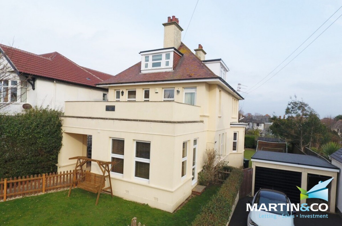 Hengistbury Road, Southbourne