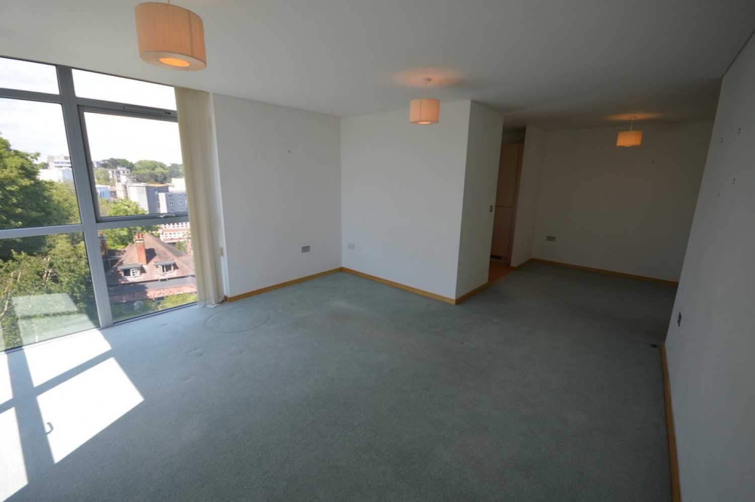 2 bedroom Flat for Letting St Peters Road, Bournemouth