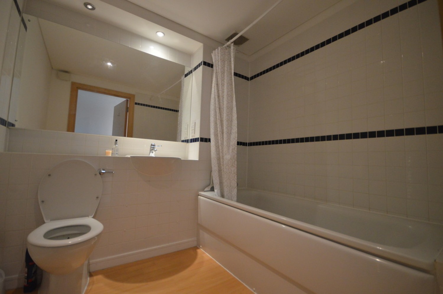 2 bedroom Flat for Letting St Peters Road, Bournemouth