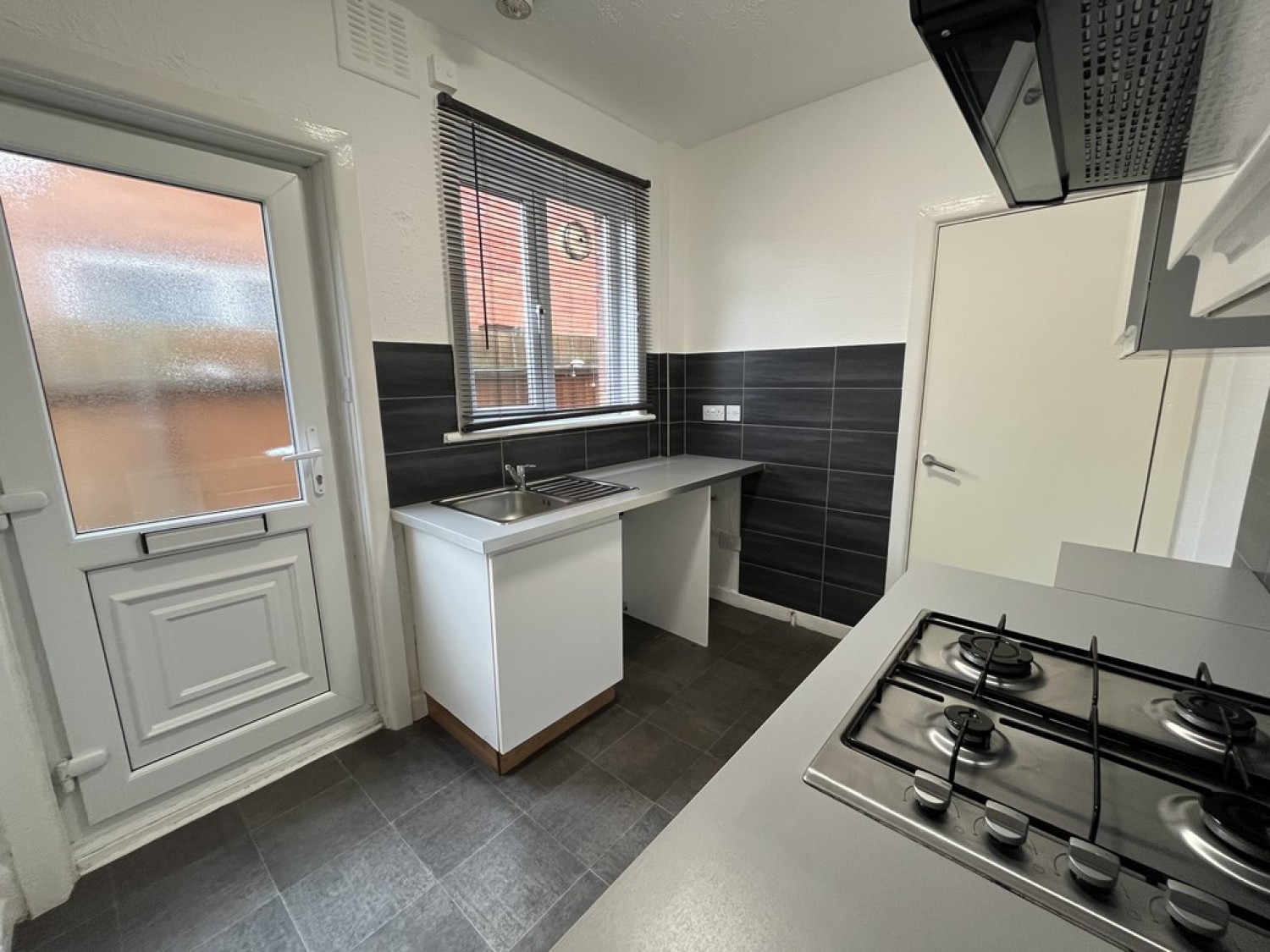 1 bedroom Flat for Letting Redhill Drive, Bournemouth
