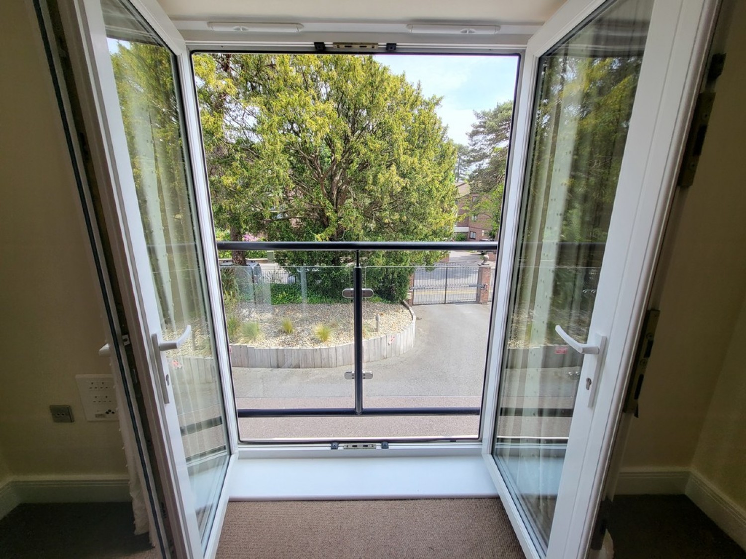 2 bedroom Flat for Letting Wimborne Road, Bournemouth