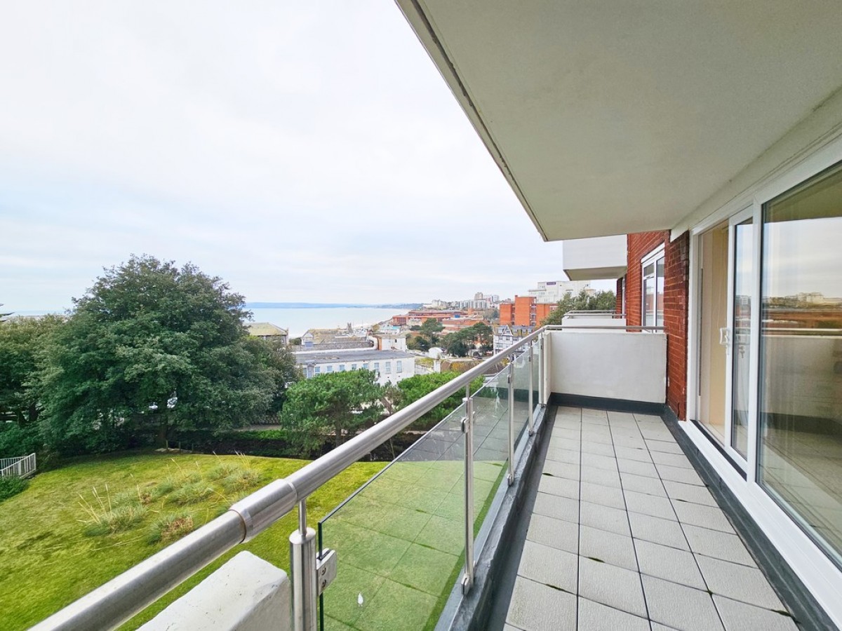 Russell Cotes Road, Bournemouth