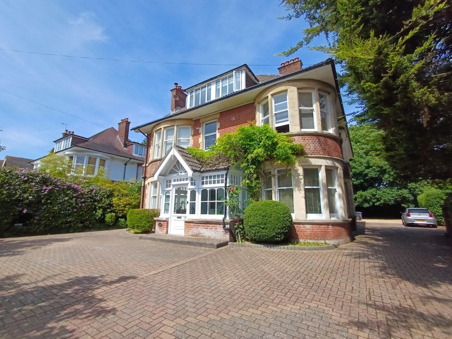Portchester Road, Dean Park