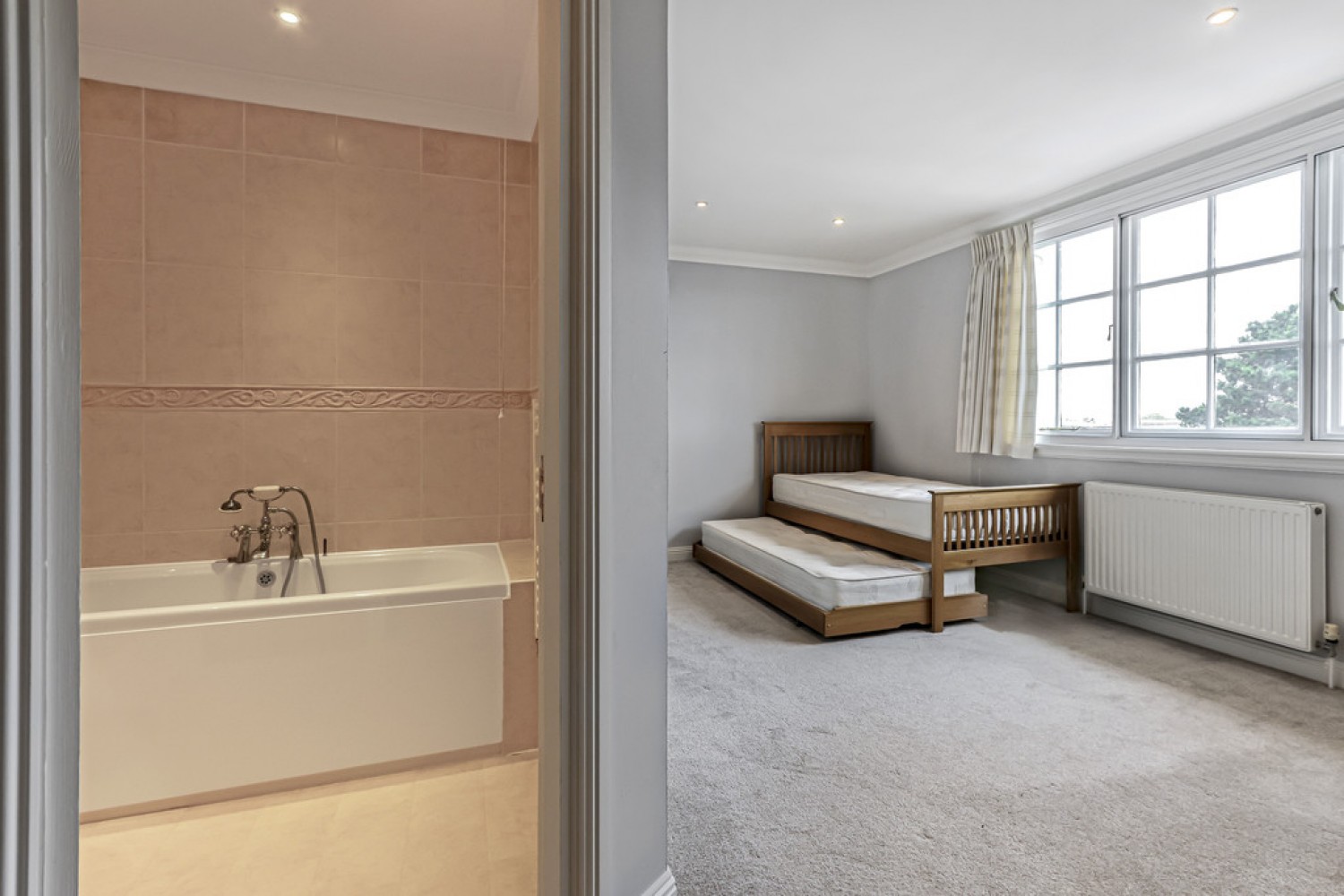 2 bedroom Flat for Letting Owls Road, Bournemouth
