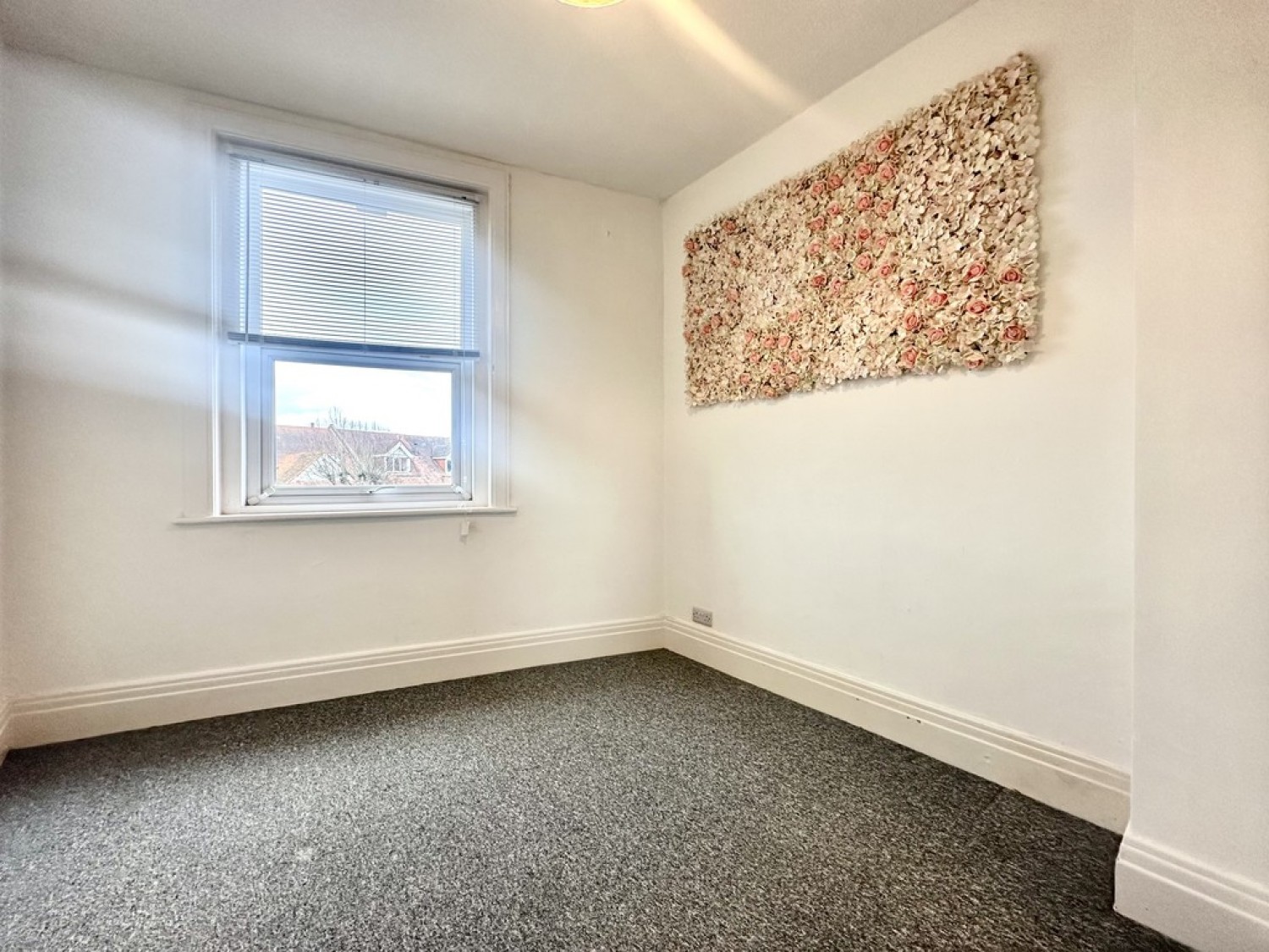 2 bedroom Flat for Letting Seabourne Road, Bournemouth