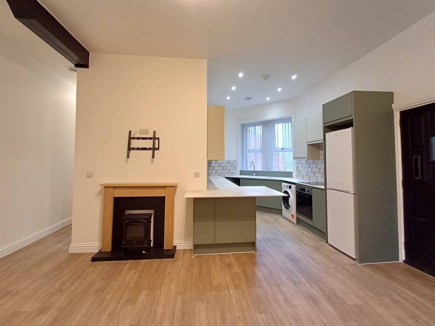 2 bedroom Flat for Letting Beresford Road, Bournemouth