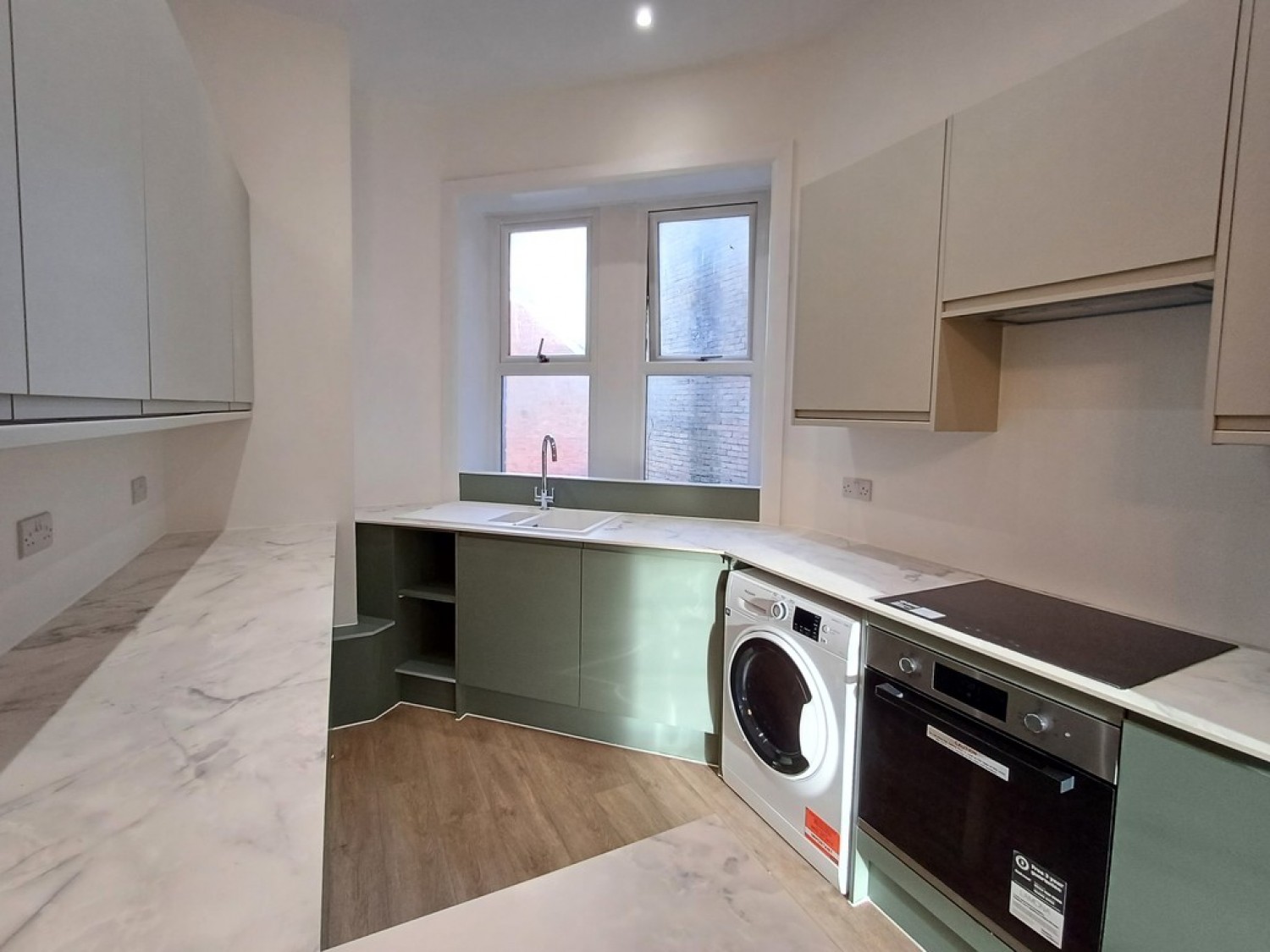 2 bedroom Flat for Letting Beresford Road, Bournemouth