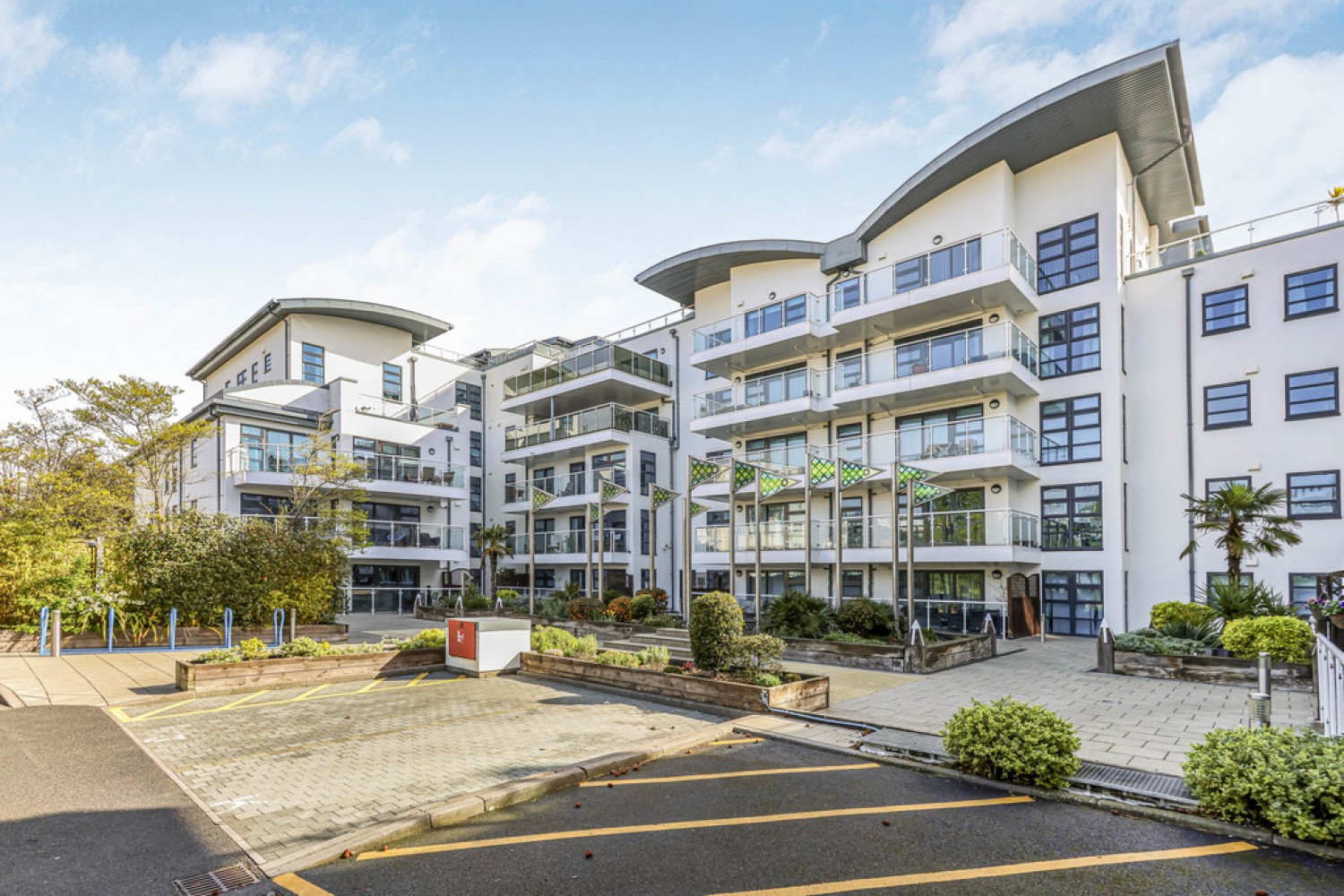 2 bedroom Flat for Sale Boscombe Spa Road, Bournemouth
