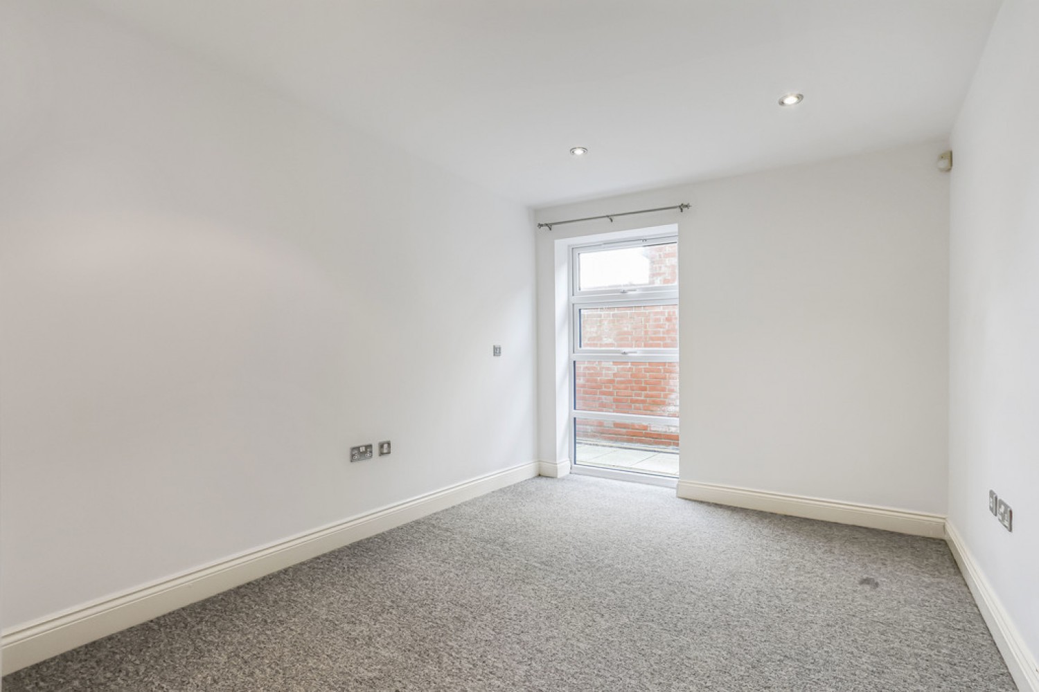 2 bedroom Flat for Sale Boscombe Spa Road, Bournemouth