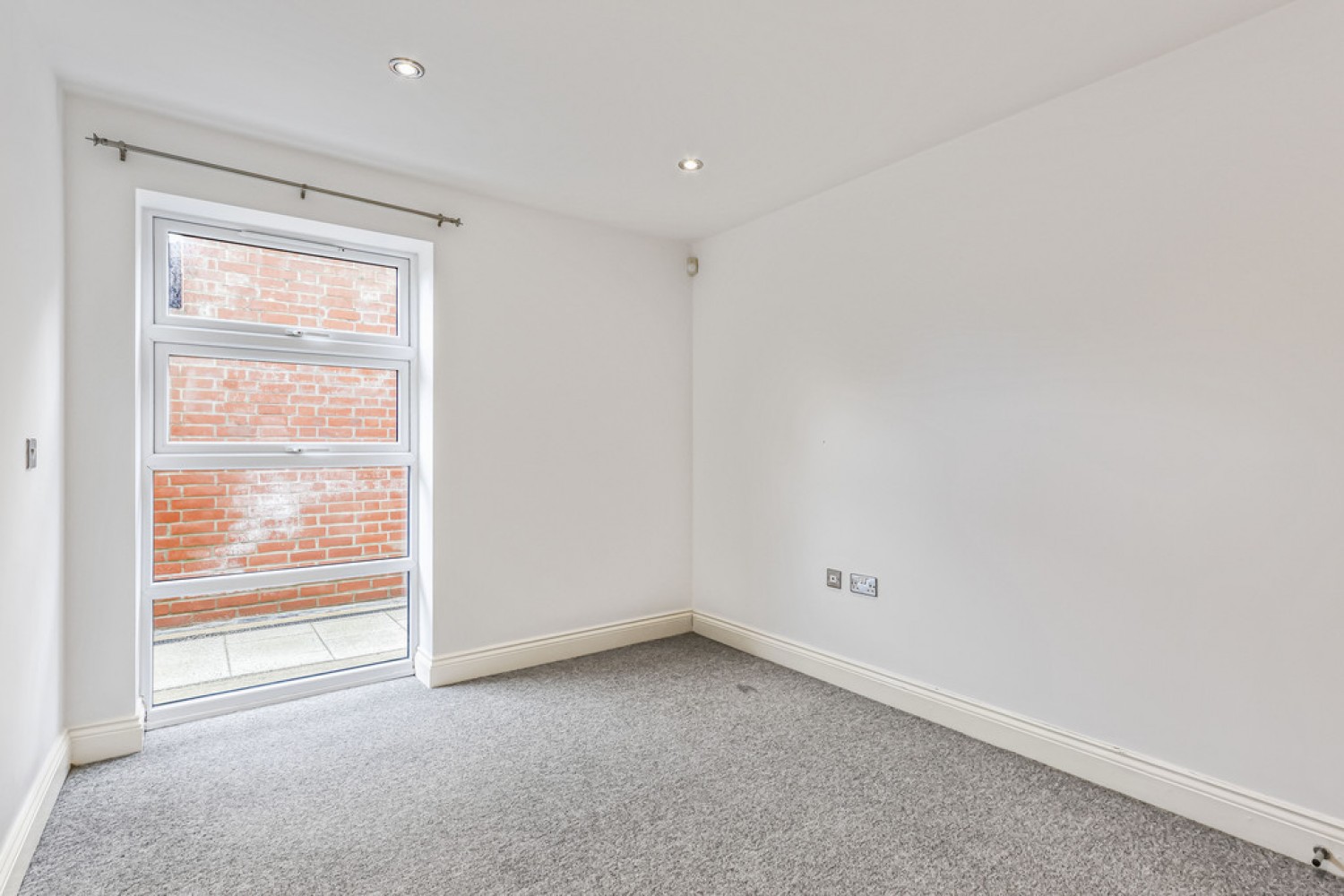 2 bedroom Flat for Sale Boscombe Spa Road, Bournemouth