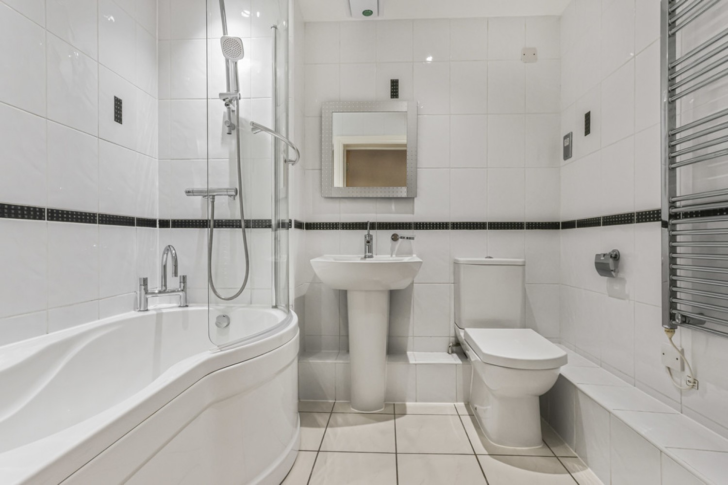 2 bedroom Flat for Sale Boscombe Spa Road, Bournemouth