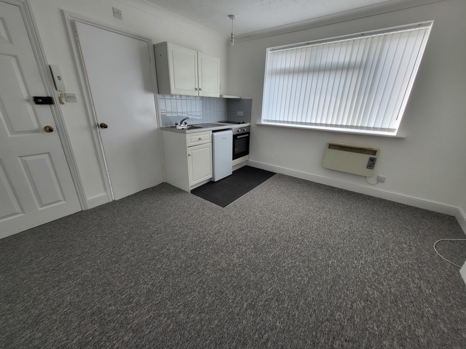 1 bedroom Flat for Letting Gladstone Road, Poole