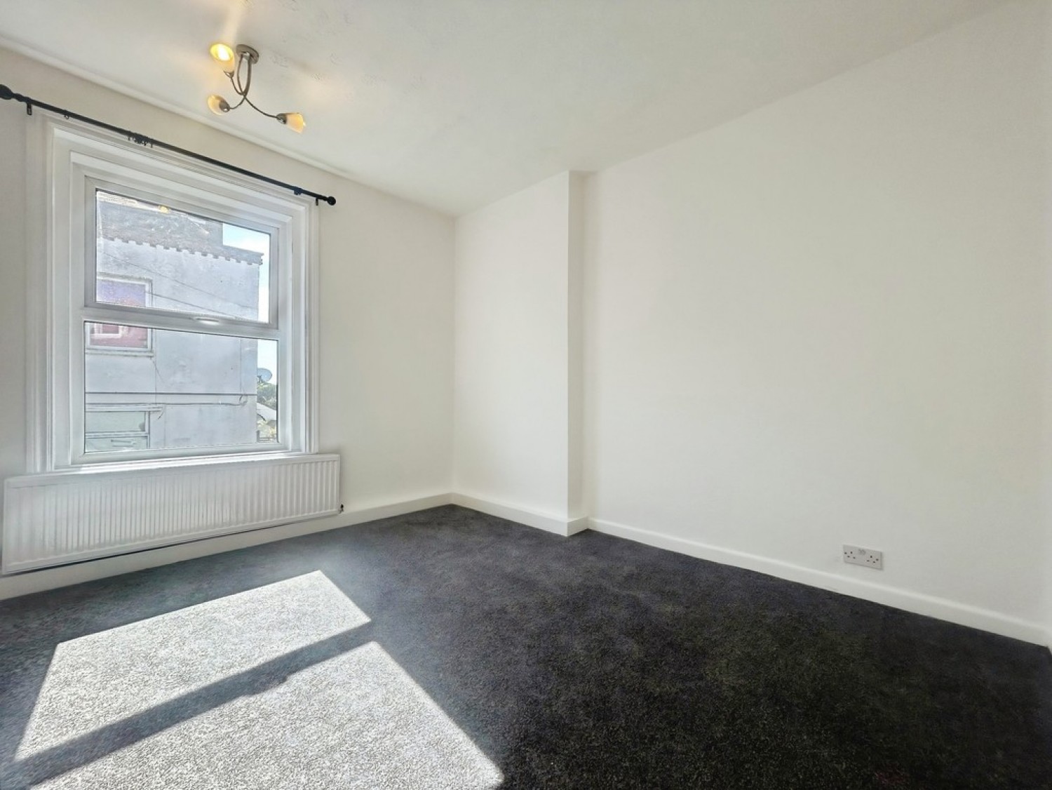 3 bedroom Flat for Letting Windham Road, Bournemouth