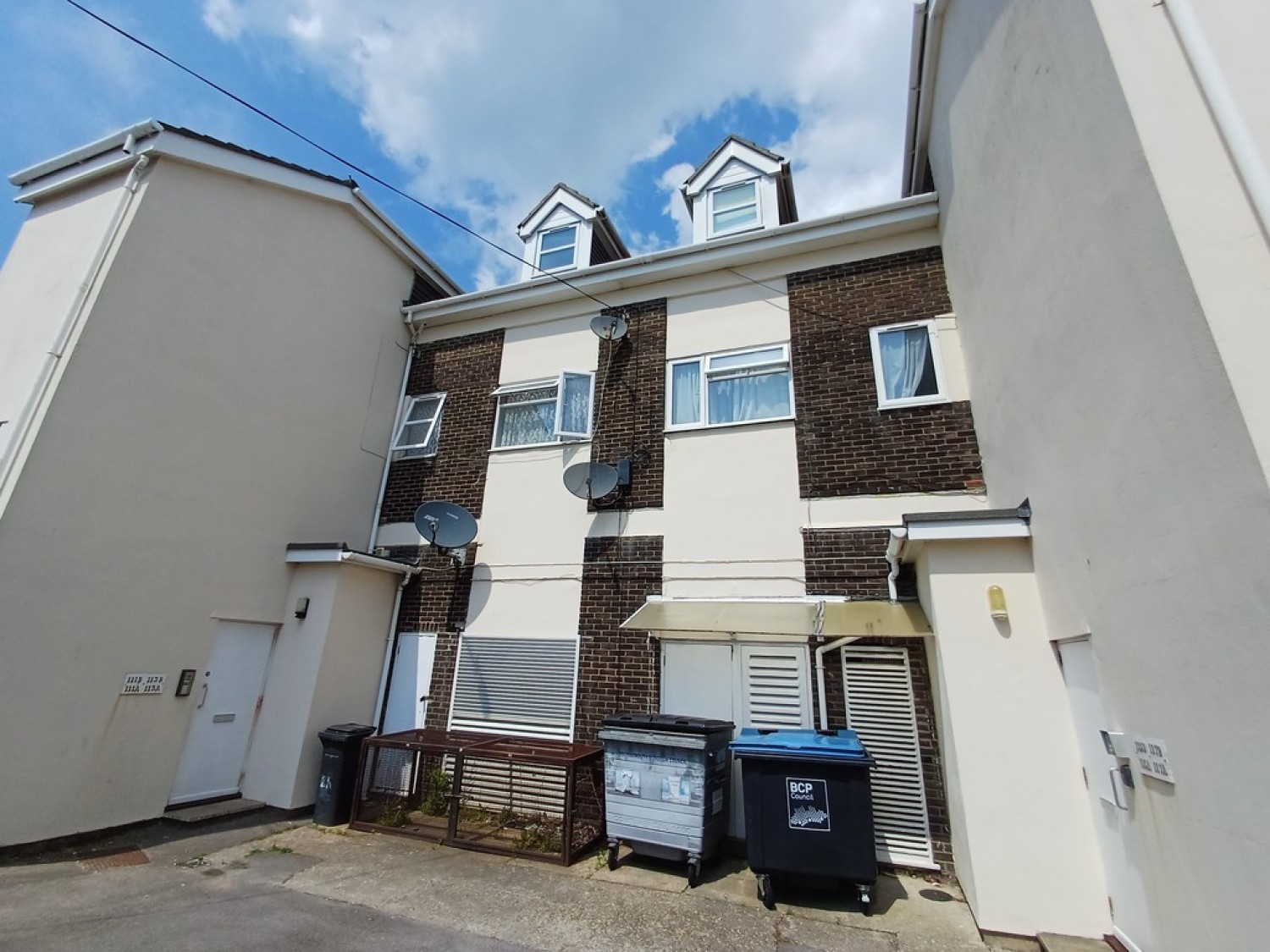 2 bedroom Flat for Letting Southbourne Grove, Bournemouth