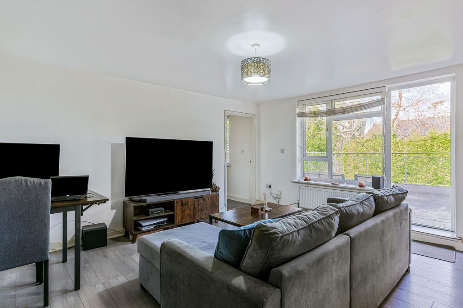 2 bedroom Flat for Sale Madeira Road, Bournemouth