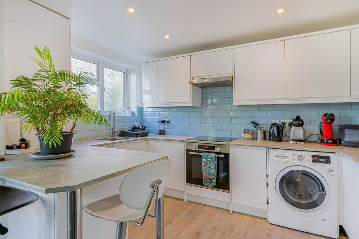 2 bedroom Flat for Sale Madeira Road, Bournemouth