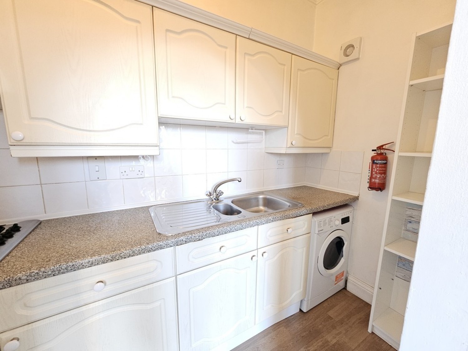 1 bedroom Flat in Norwich Avenue West
