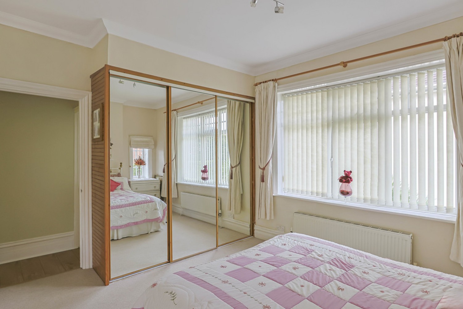 3 bedroom Flat for Sale Burtley Road, Southbourne