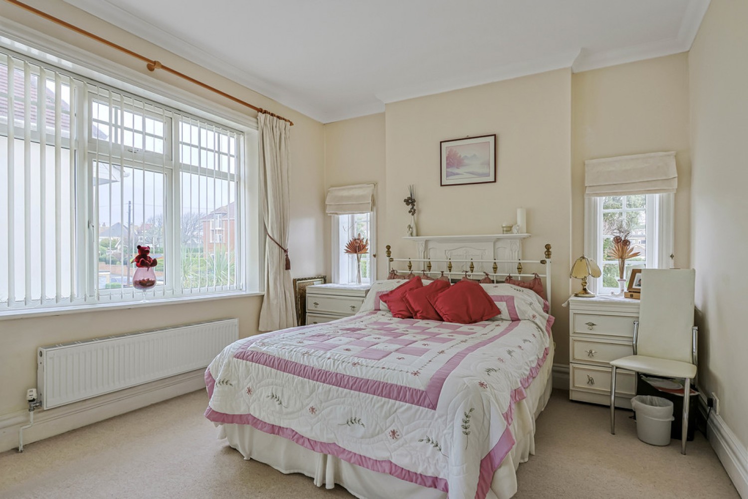 3 bedroom Flat for Sale Burtley Road, Southbourne