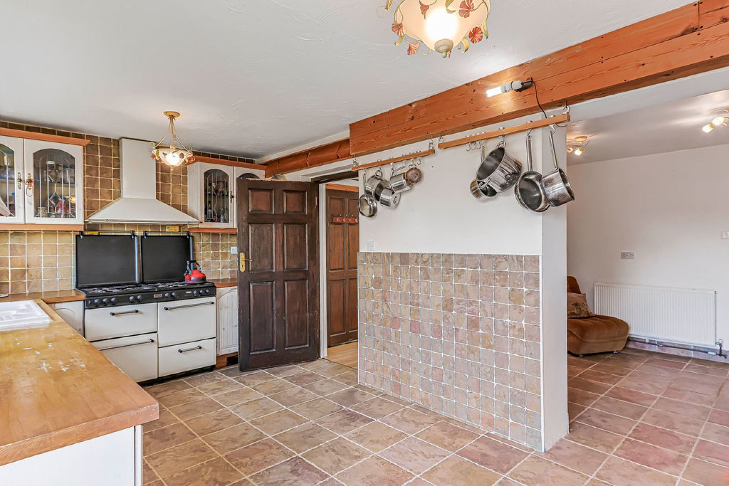 6 bedroom House in Priestly Road, Wallisdown